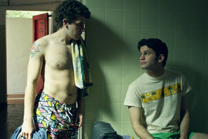 Film Still BROMANCE – COMO UNA NOVIA SIN SEXO von Lucas Santa Ana, Daniel (gespielt von Javier De Pietro) und Santiago (gespielt von Marcos Ribas)